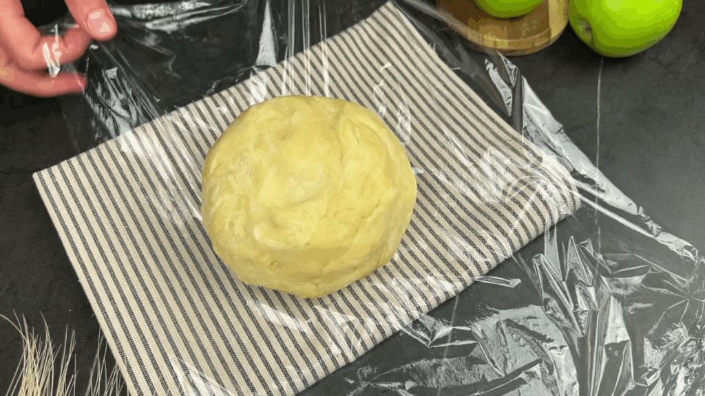 what is gluten example of dough for crust